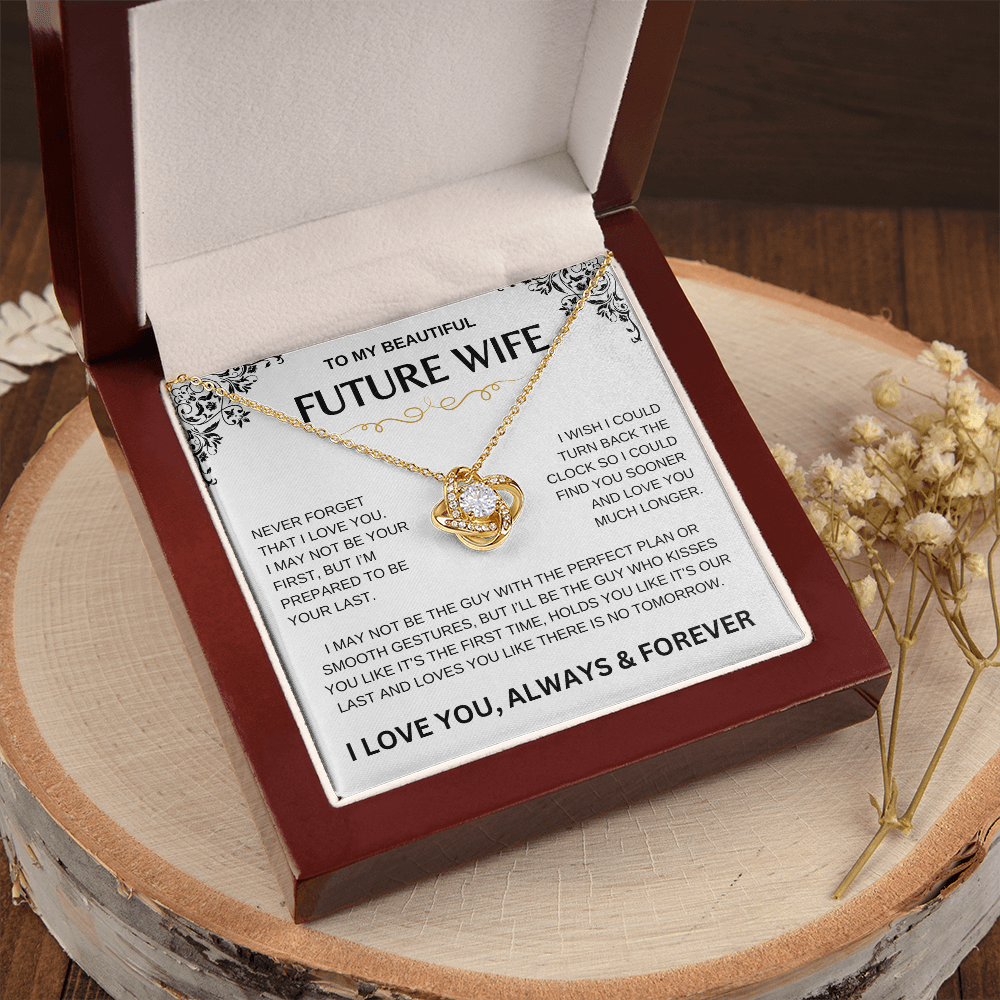 Future Wife | Love Knots Necklace | Corner Flower
